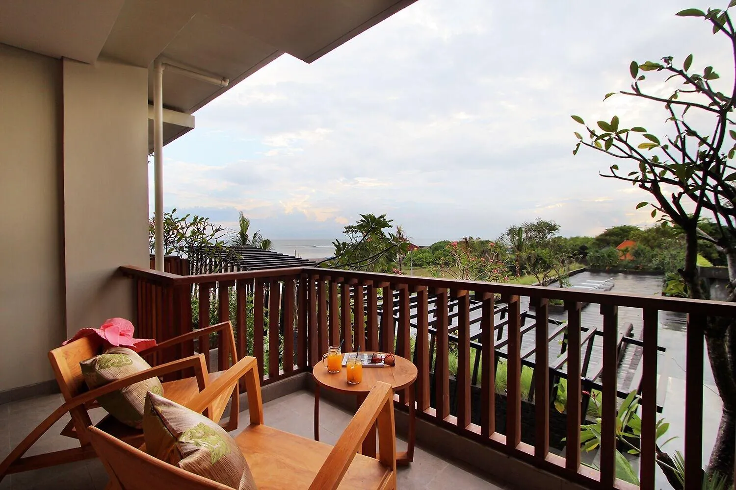 Swarga Suites Bali Berawa Canggu