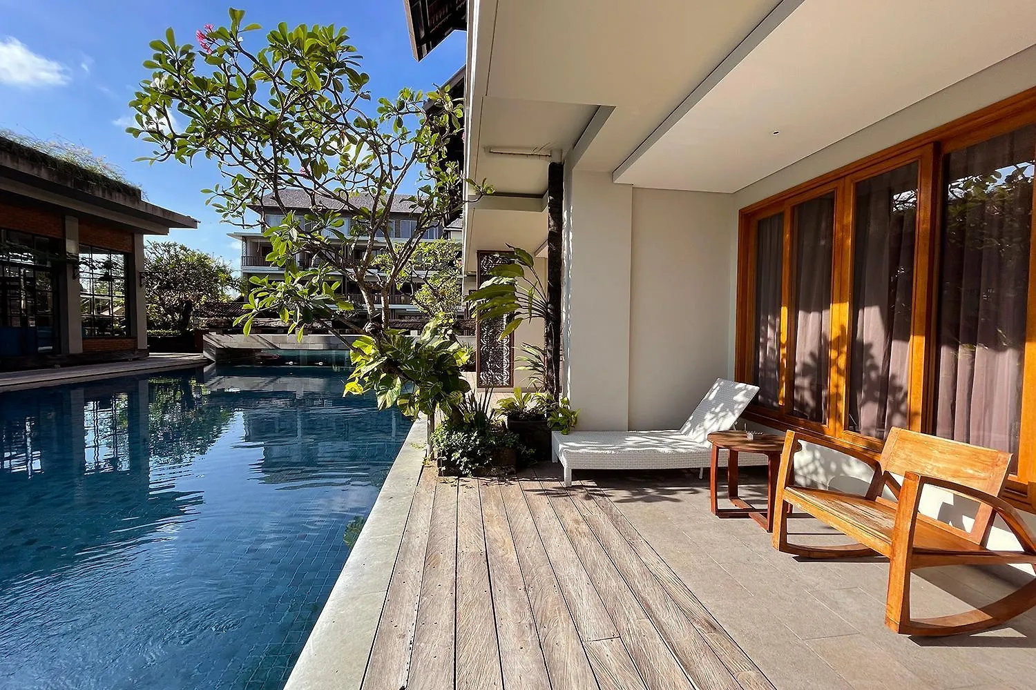 Swarga Suites Bali Berawa Canggu  5*, Canggu (Bali)